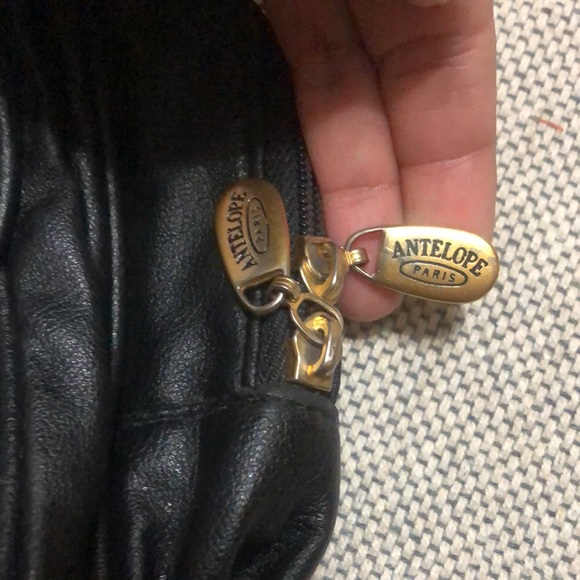 Vintage leather backpack purse - Picture 10 of 11